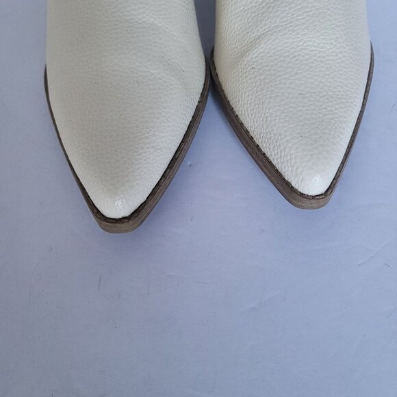 Universal Thread Off-White Faux-Leather Western Cowgirl Ankle Boots. Size 9.5 - Picture 6 of 8